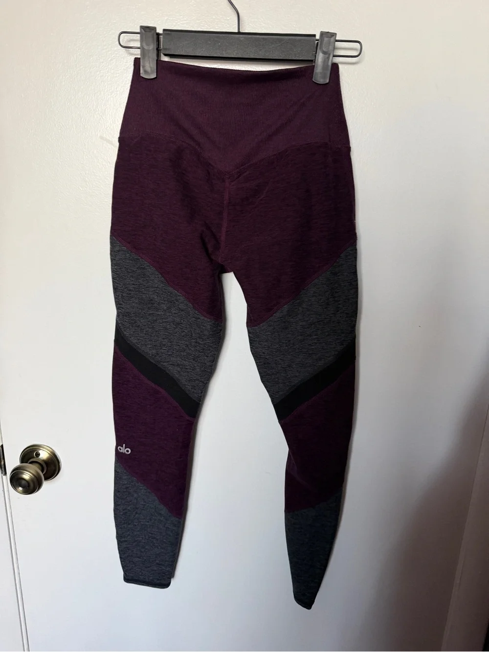 Alo Yoga leggings